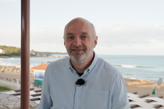 Tobias Weyrich im Talk bei Livenet in Griechenland